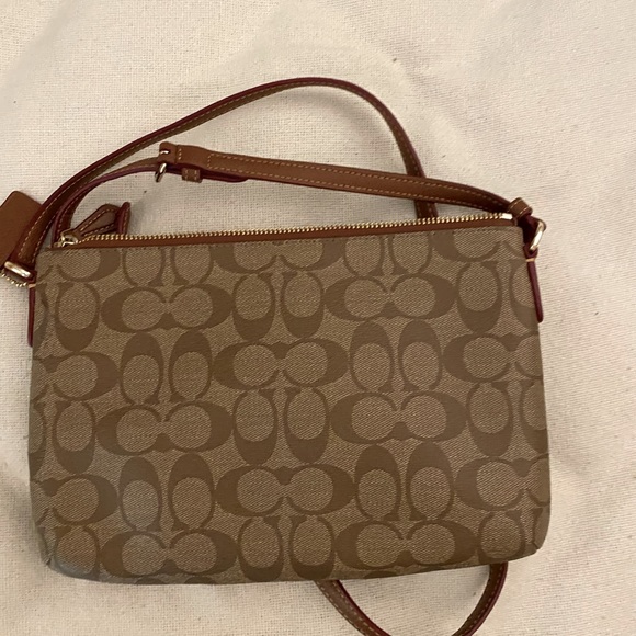 Coach Handbags - Coach Crossbody bag